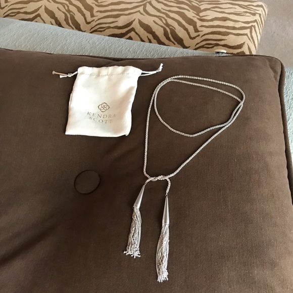 Kendra Scott Jewelry - Kendra Scott Phara Tassel necklace